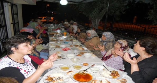 Aydın Şube Yaşlılar İle İftar Yemeğinde Buluştu